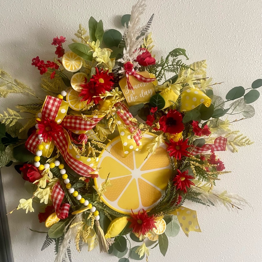 Lemon-Themed Summer Wreath with Red and Yellow Accents